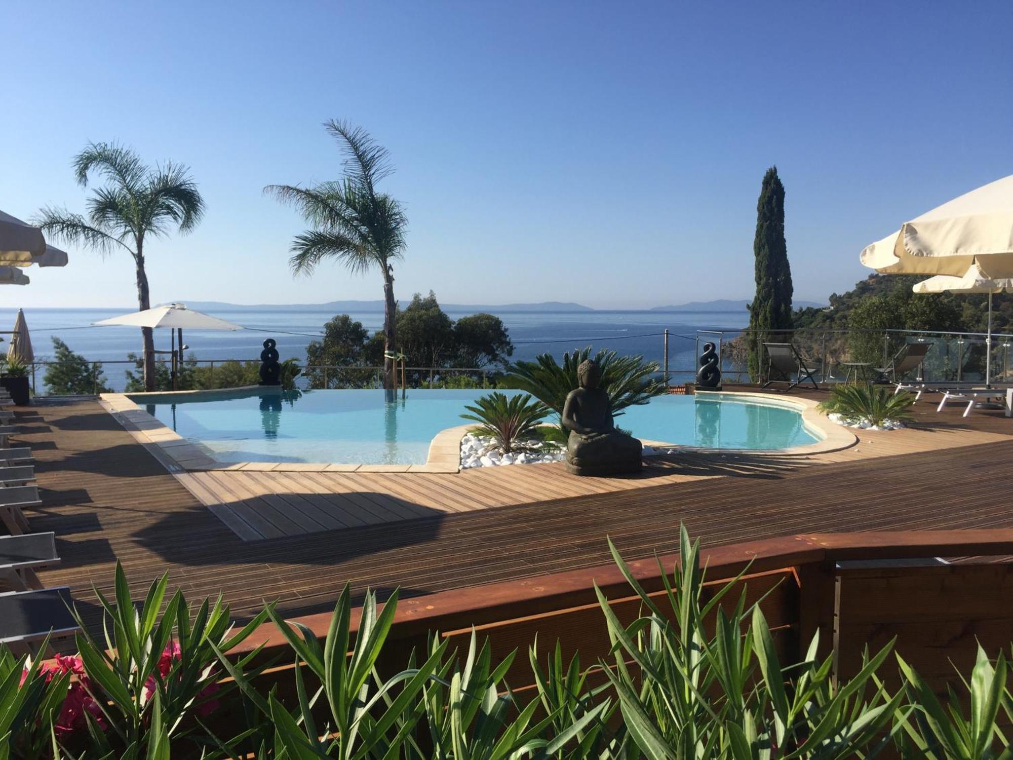 Aparthotel Les Lauriers Roses Le Le Rayol-Canadel-sur-Mer Exteriér fotografie
