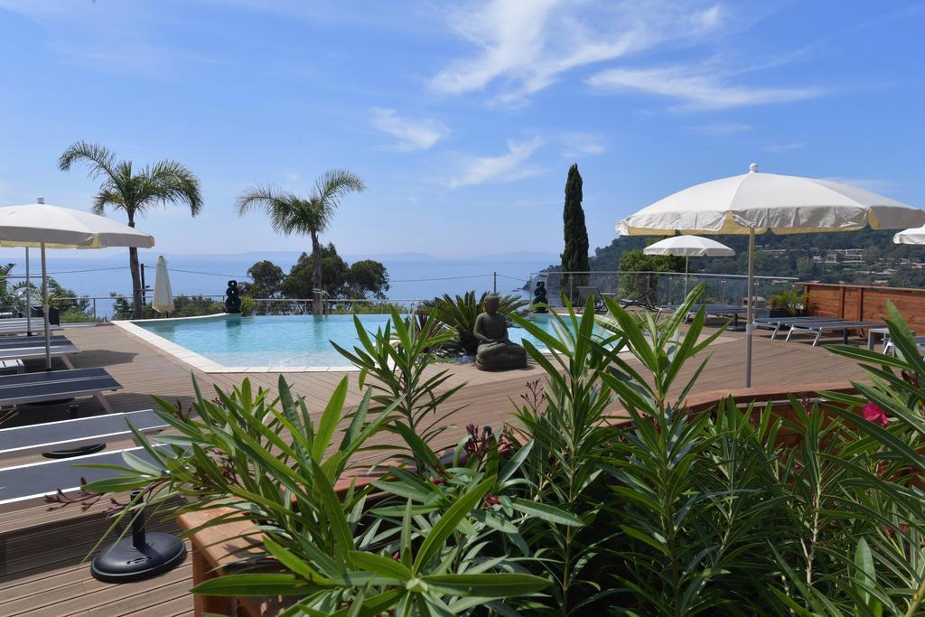 Aparthotel Les Lauriers Roses Le Le Rayol-Canadel-sur-Mer Exteriér fotografie
